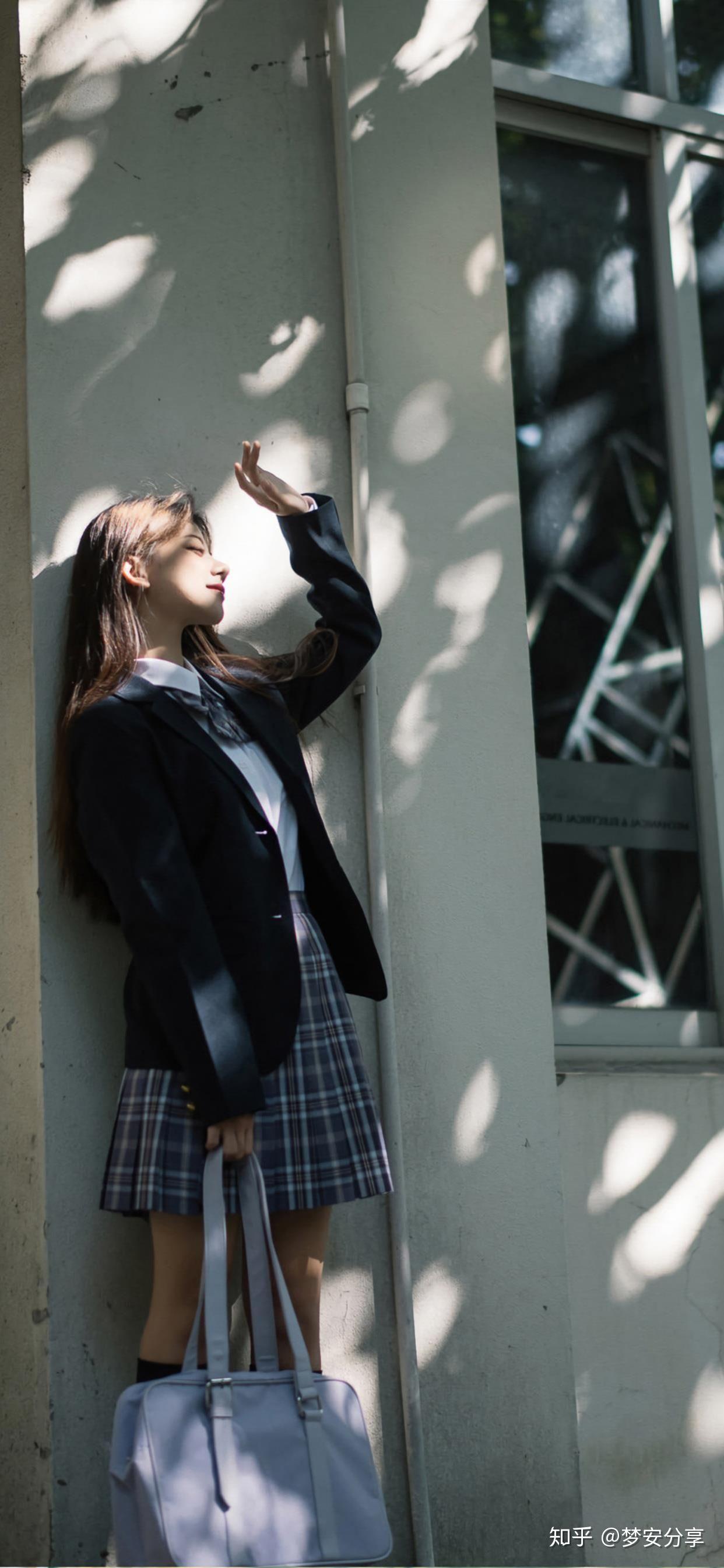 有没有穿jk制服的小姐姐的壁纸呀? - 知乎