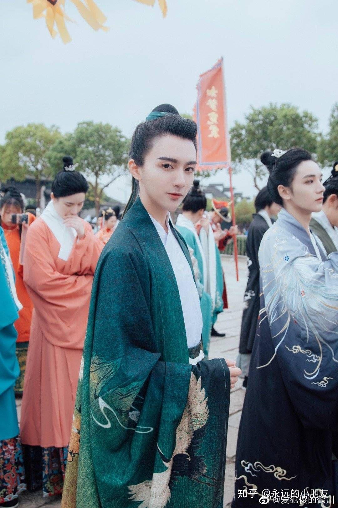 如何评价最近抖音很火的鹤川大人