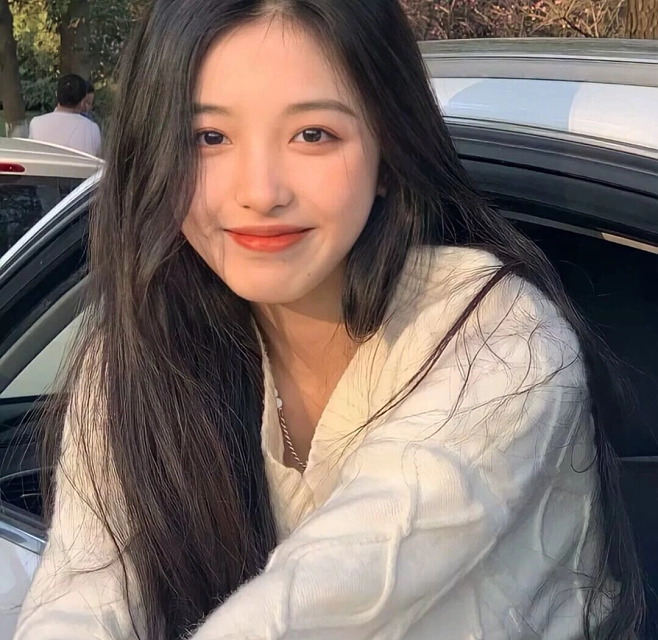 有哪些小众但是很惊艳的真人女生头像? - 知乎