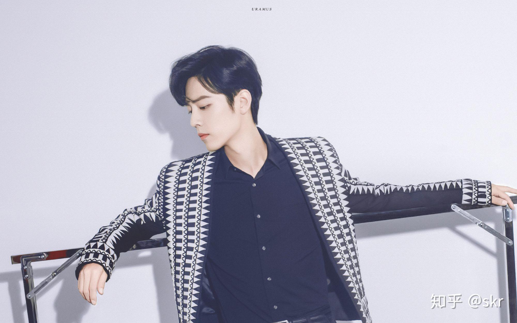 有没有肖战的高清电脑壁纸呀? - 知乎