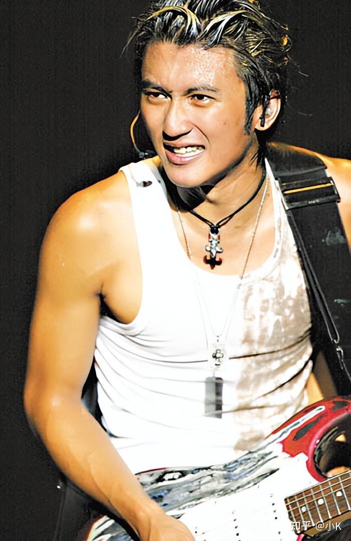 你怎么评价谢霆锋这个人