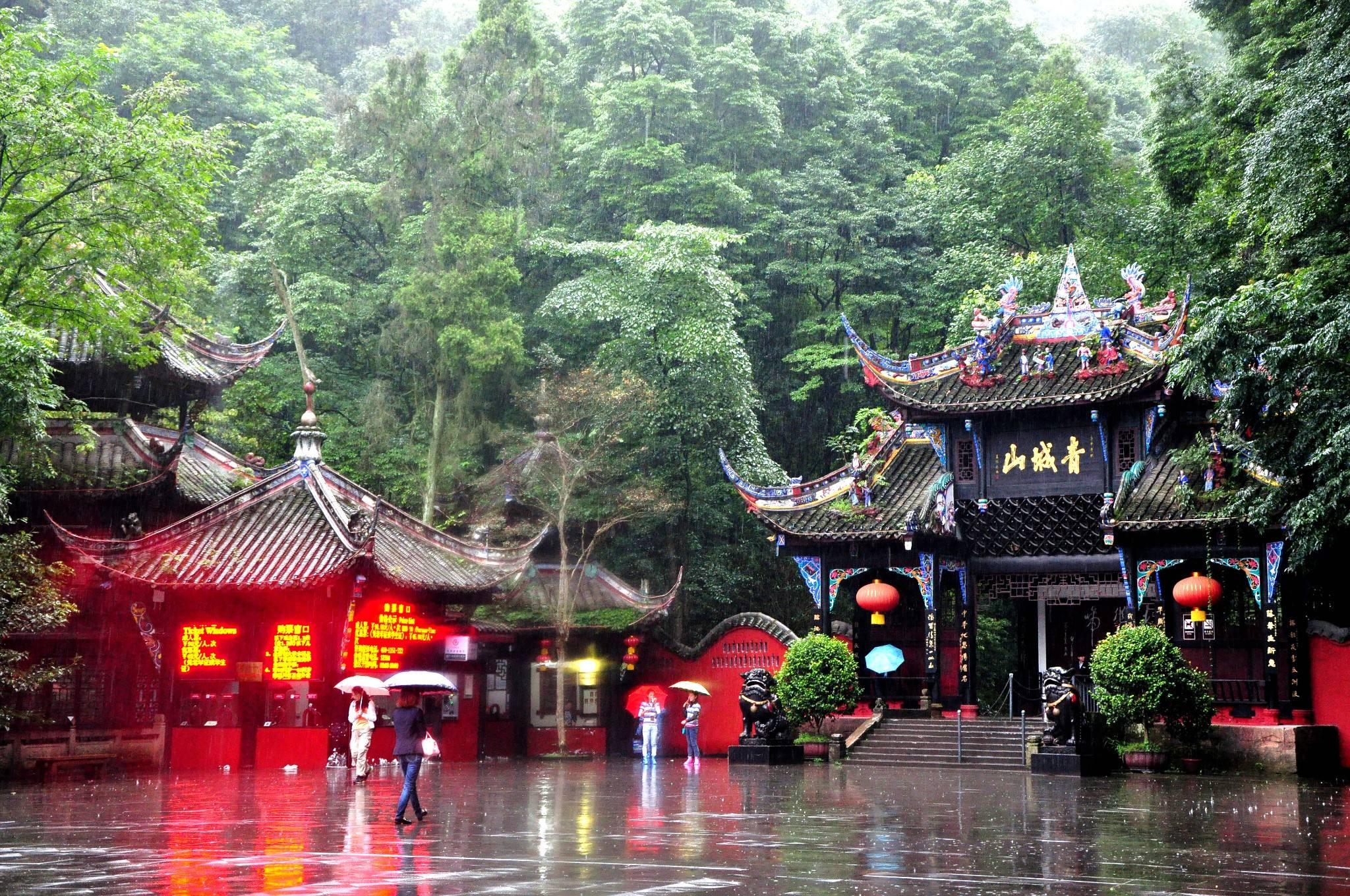 有哪些国内性价比较高的旅游目的地?