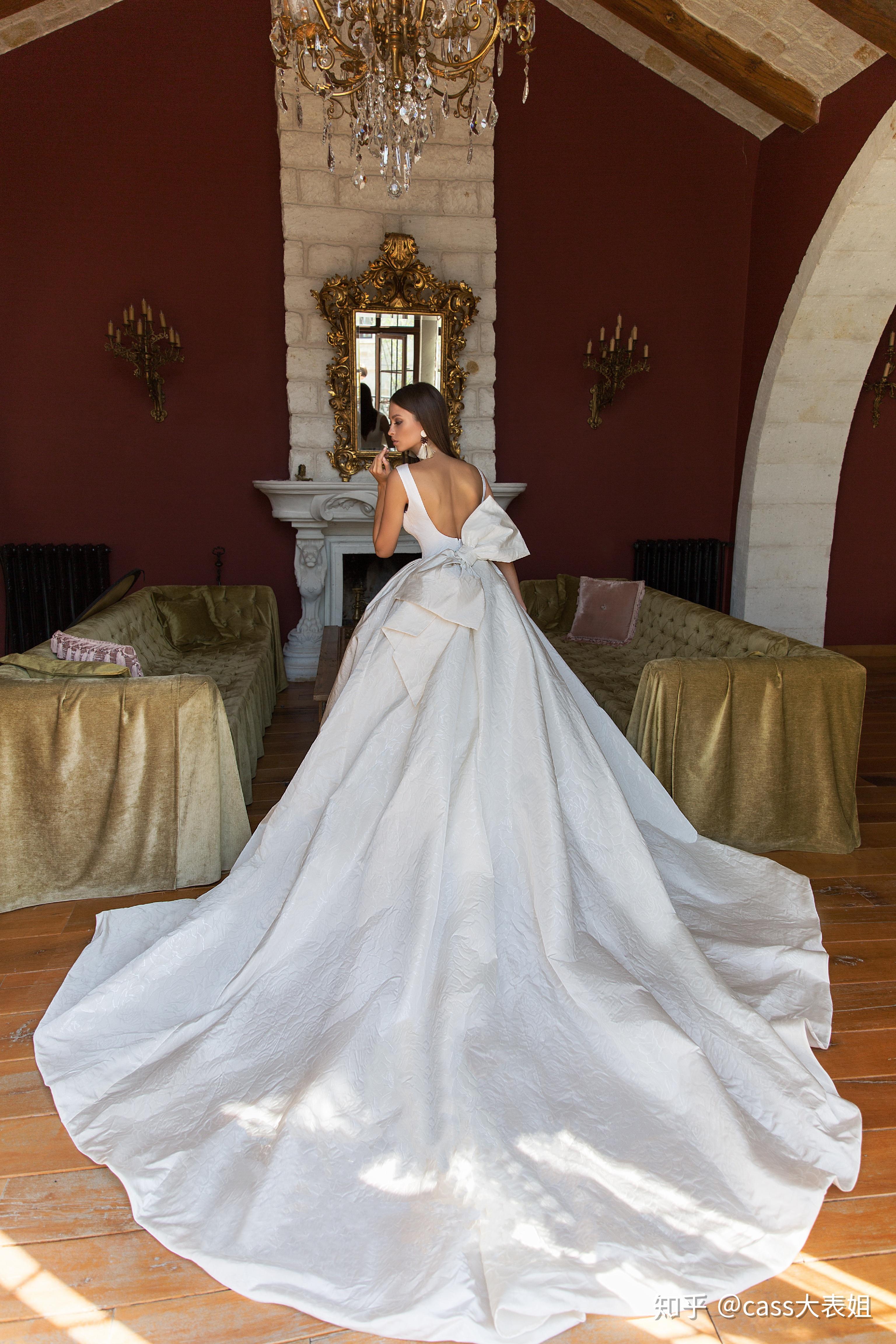 缎面婚纱有设计感的性价比高的哪家有
