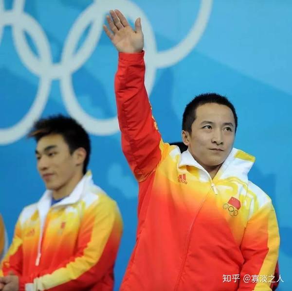 如何评价吕小军和李大银在 2019 年举重世锦赛上先后打破世界纪录的