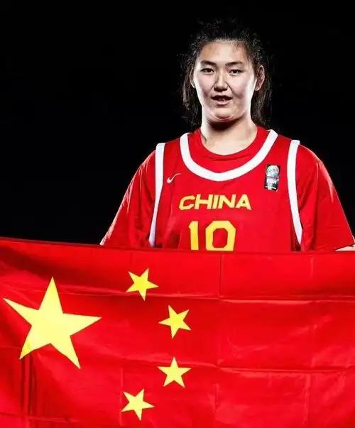 天才新秀张子宇为什么新赛季无球可打,没有一家俱乐部与她签约? - 知乎