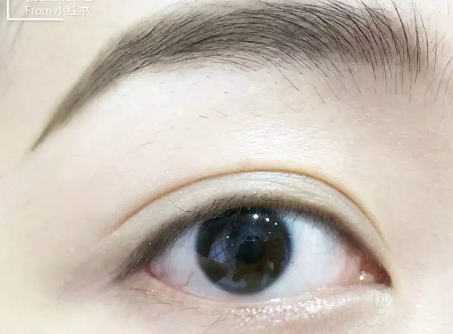 女生三角眉眉峰太高咋办怎么修眉画眉呀