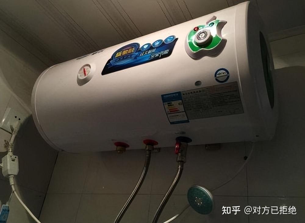 即热式电热水器与储水式电热水器哪个好 电热水器免储水哪种好详情介绍