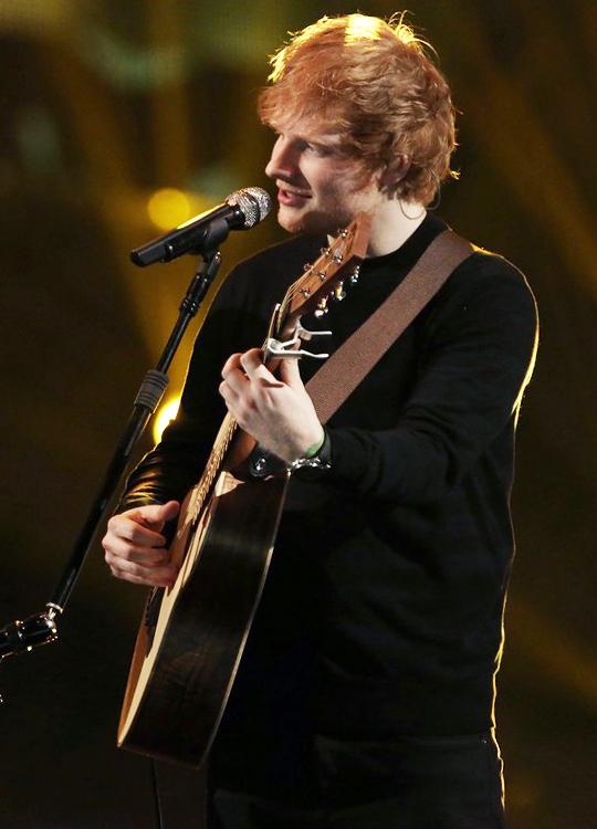 知乎上有edsheeran的粉丝吗为什么喜欢他最喜欢他的哪首歌