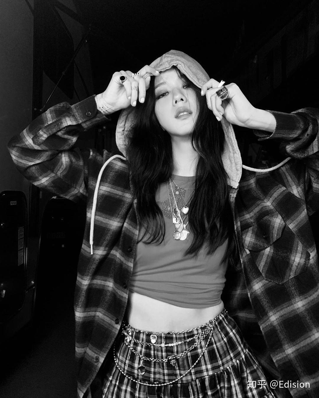 能详细介绍一下blackpink的jisoo吗?