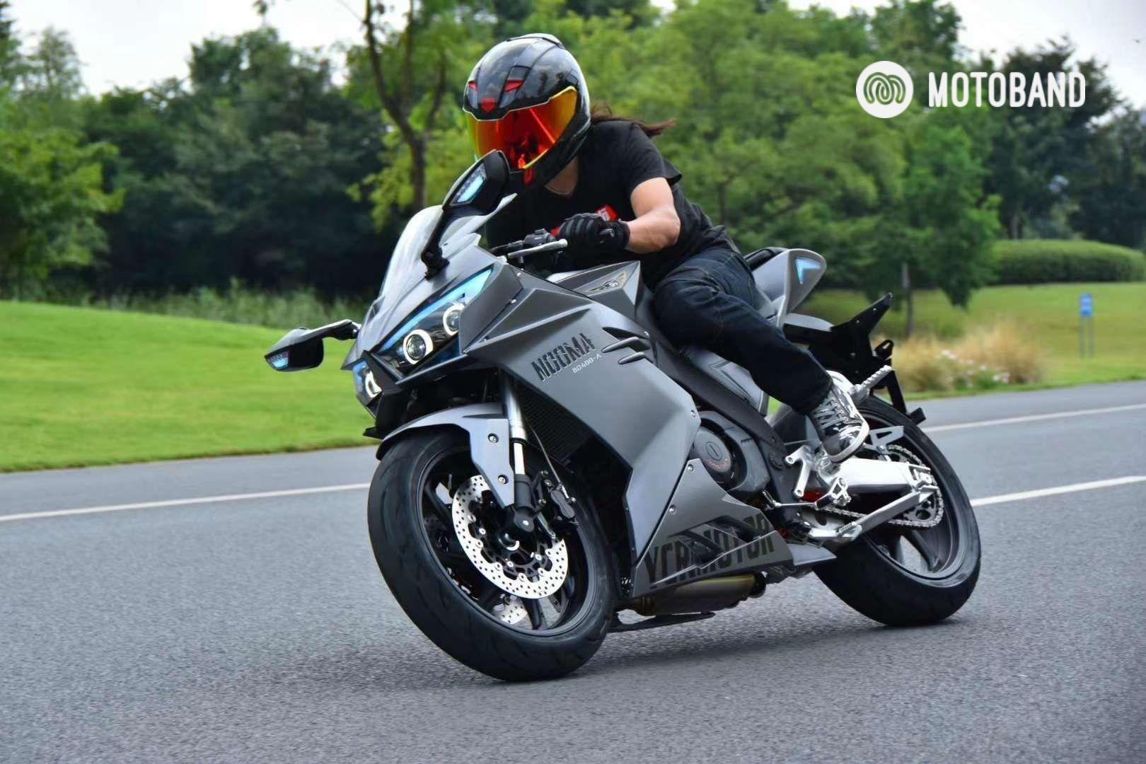 怎么和自己仿赛机车拍照最好看