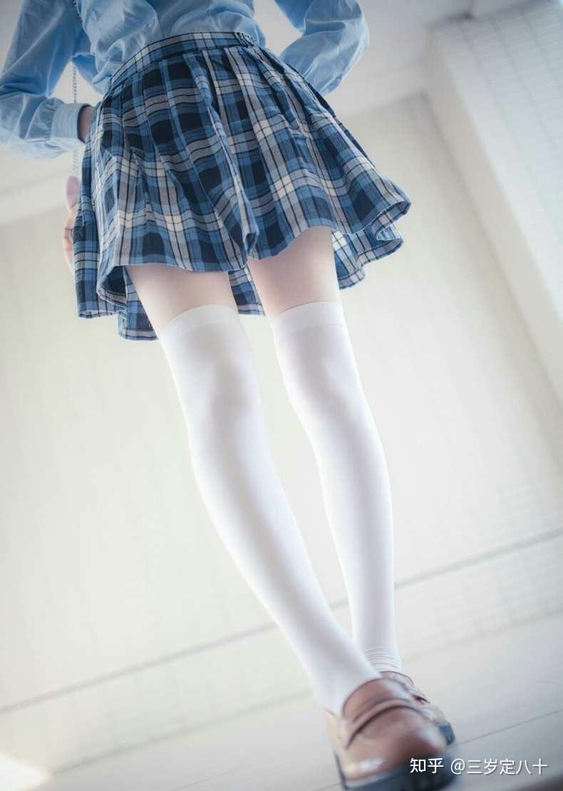 我很喜欢jk,但是男朋友不喜欢我穿,而且如果我穿了他不愿意和我一起走