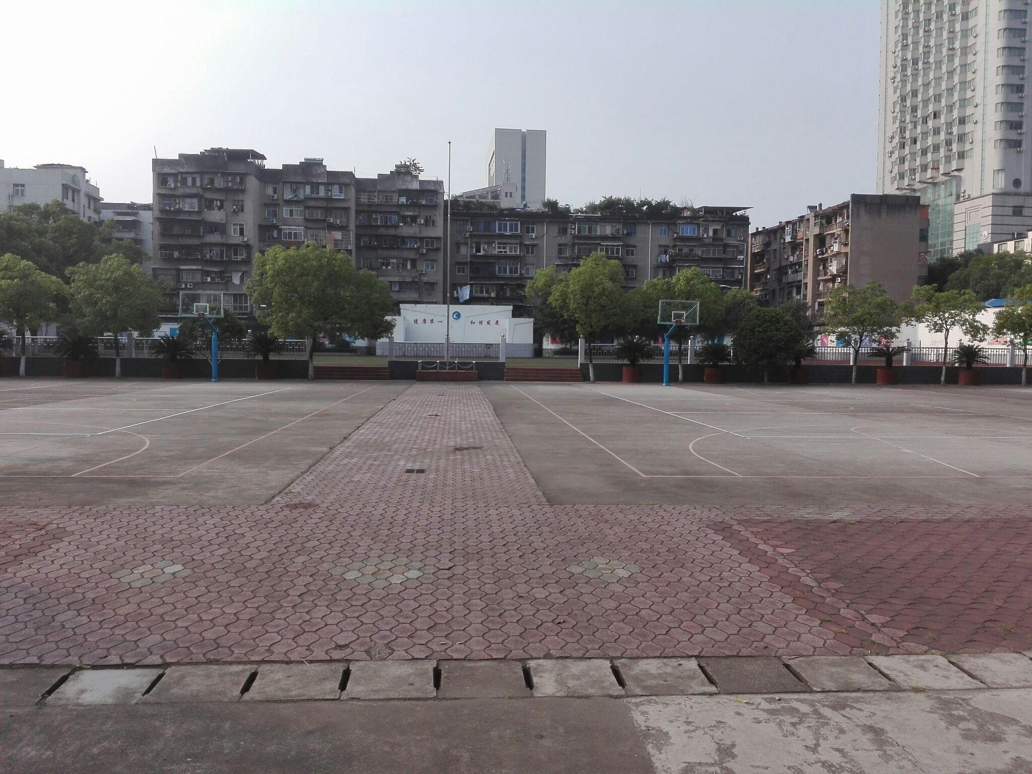 在宜昌市四中就读是一种怎样的体验