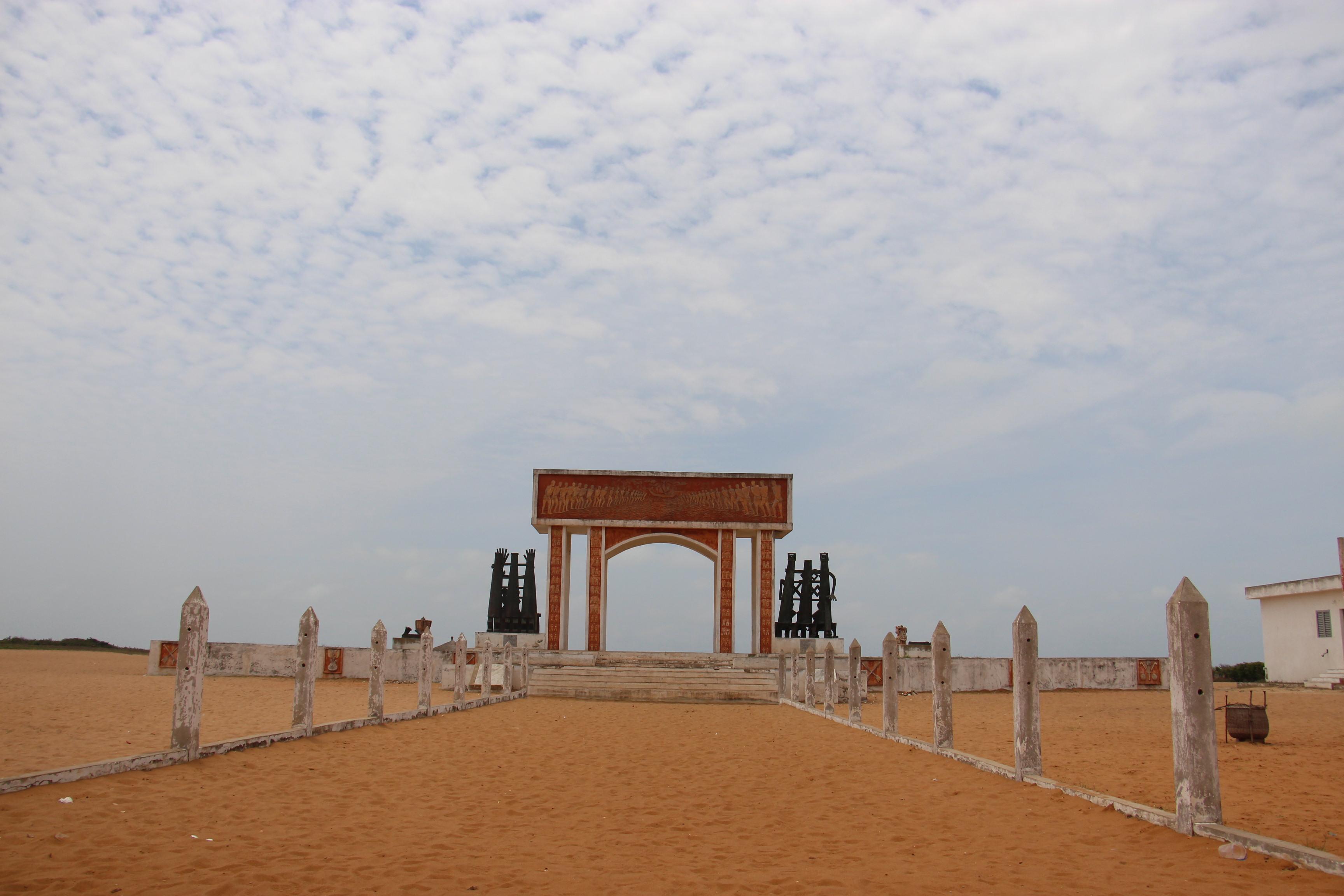 有无知友或有亲友在贝宁共和国(the republic of benin )生活工作过?