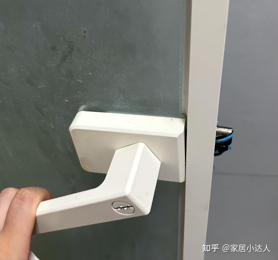 卫生间不用时，门开着好还是关着好？很多人都做错了，看完涨知识 - 知乎