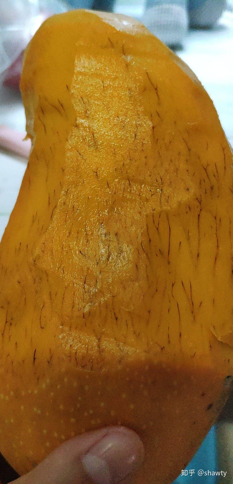 吃芒果发现黑色的像脉络的东西