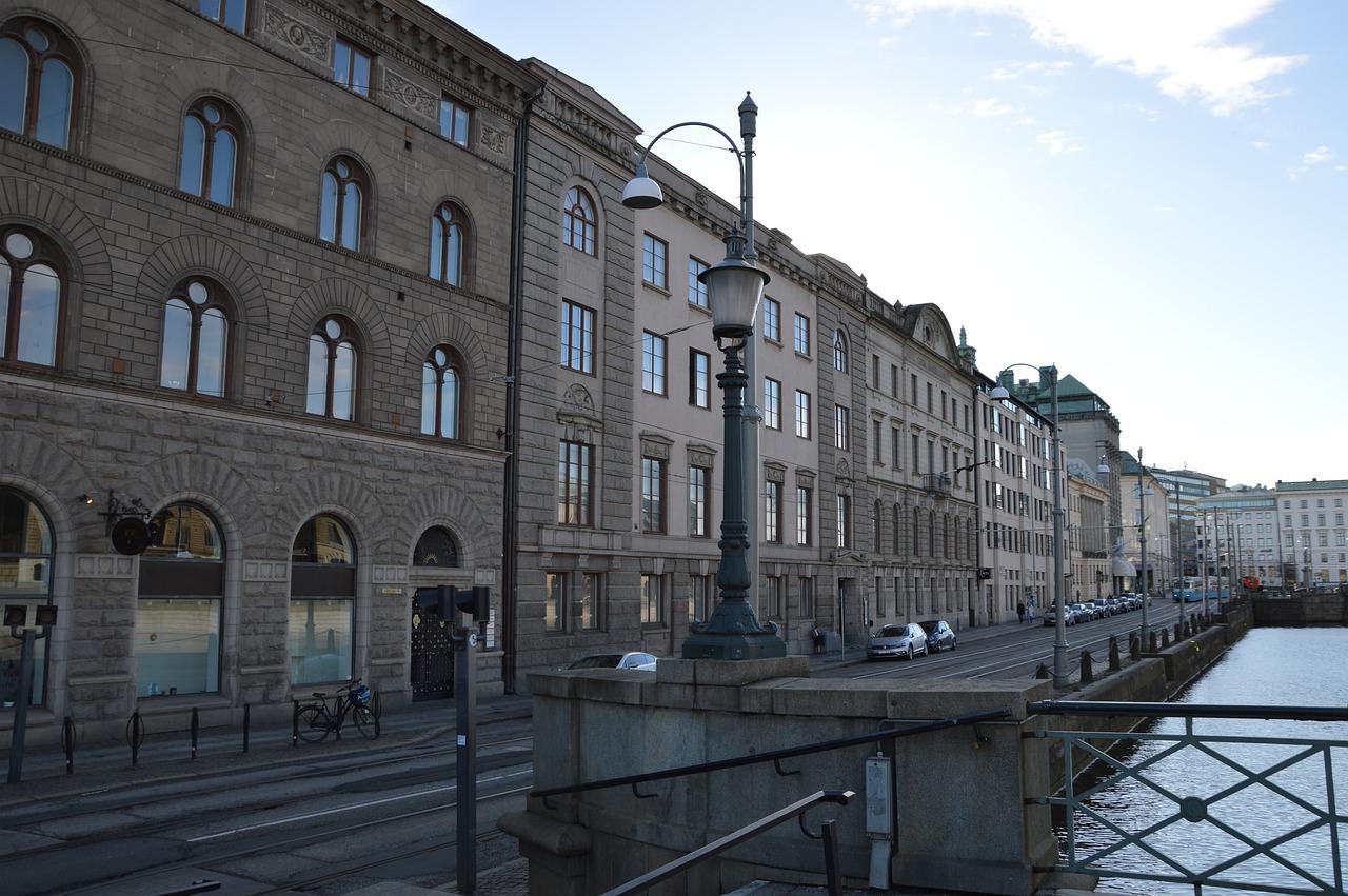 2. 仓储区价格优