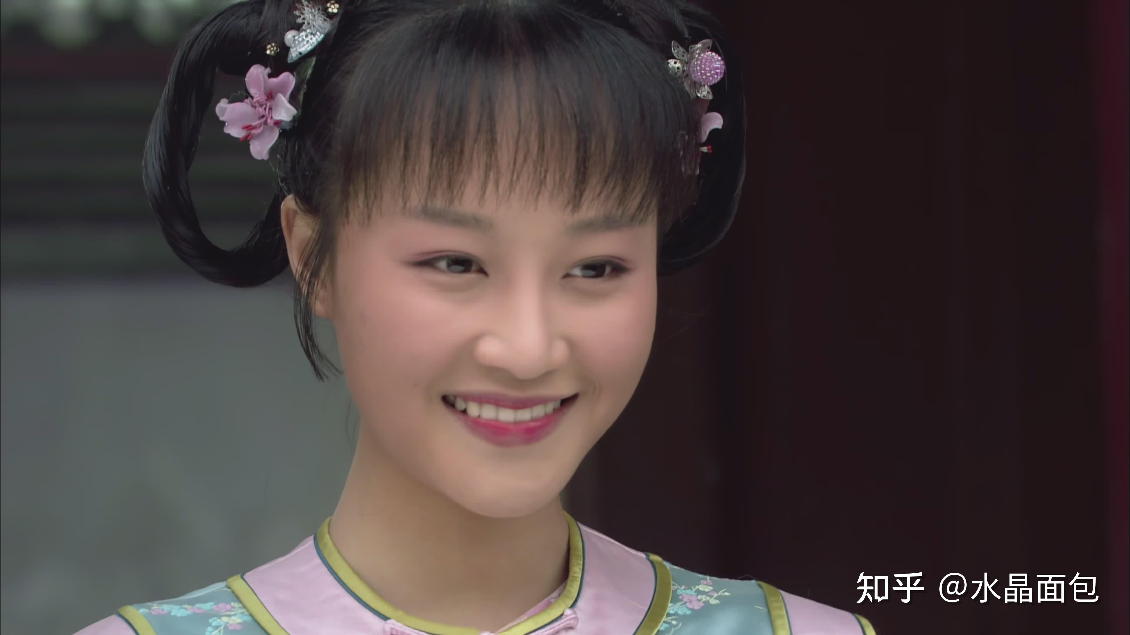 甄嬛传听完浣碧殉情后甄嬛为何立马扯断手中的佛珠