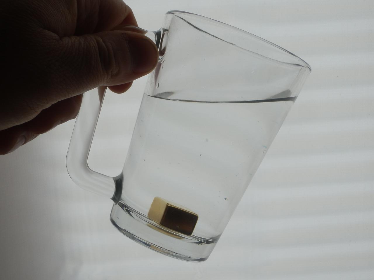 办公室饮用水计入什么科目