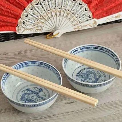 筷子为什么不能横放在碗上?