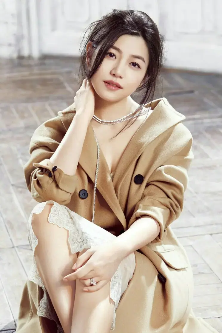 如何评价陈妍希或将成为下任"星女郎" ? - 知乎