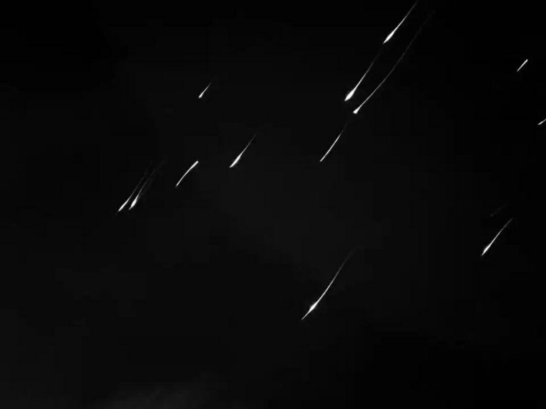 有哪些好看又简约的qq空间背景图? - 知乎