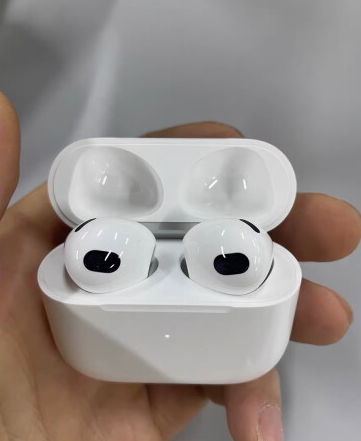 Apple AirPods3 (第三代) 苹果AirPods 3耳机怎么样？使用79天后优缺点