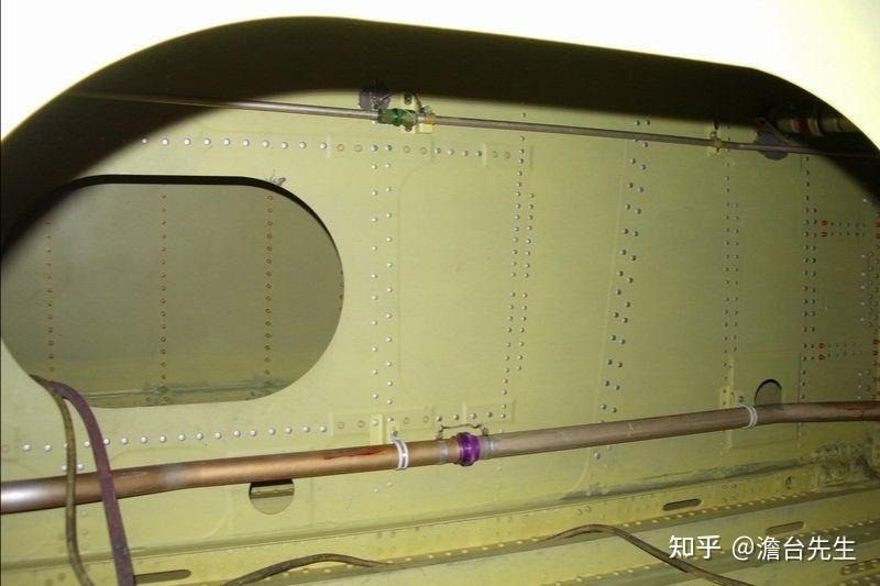 飞机油箱内部是什么样子呢? - 知乎