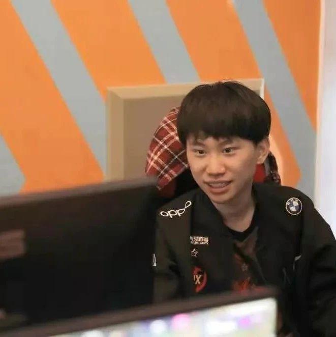 糖小幽踢到铁板了lpl解说小米连续暗示假的永远是假的