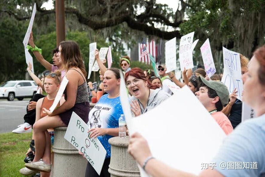 美国佛罗里达州法官裁定该州州长签署的新堕胎禁令违宪事件后续发展
