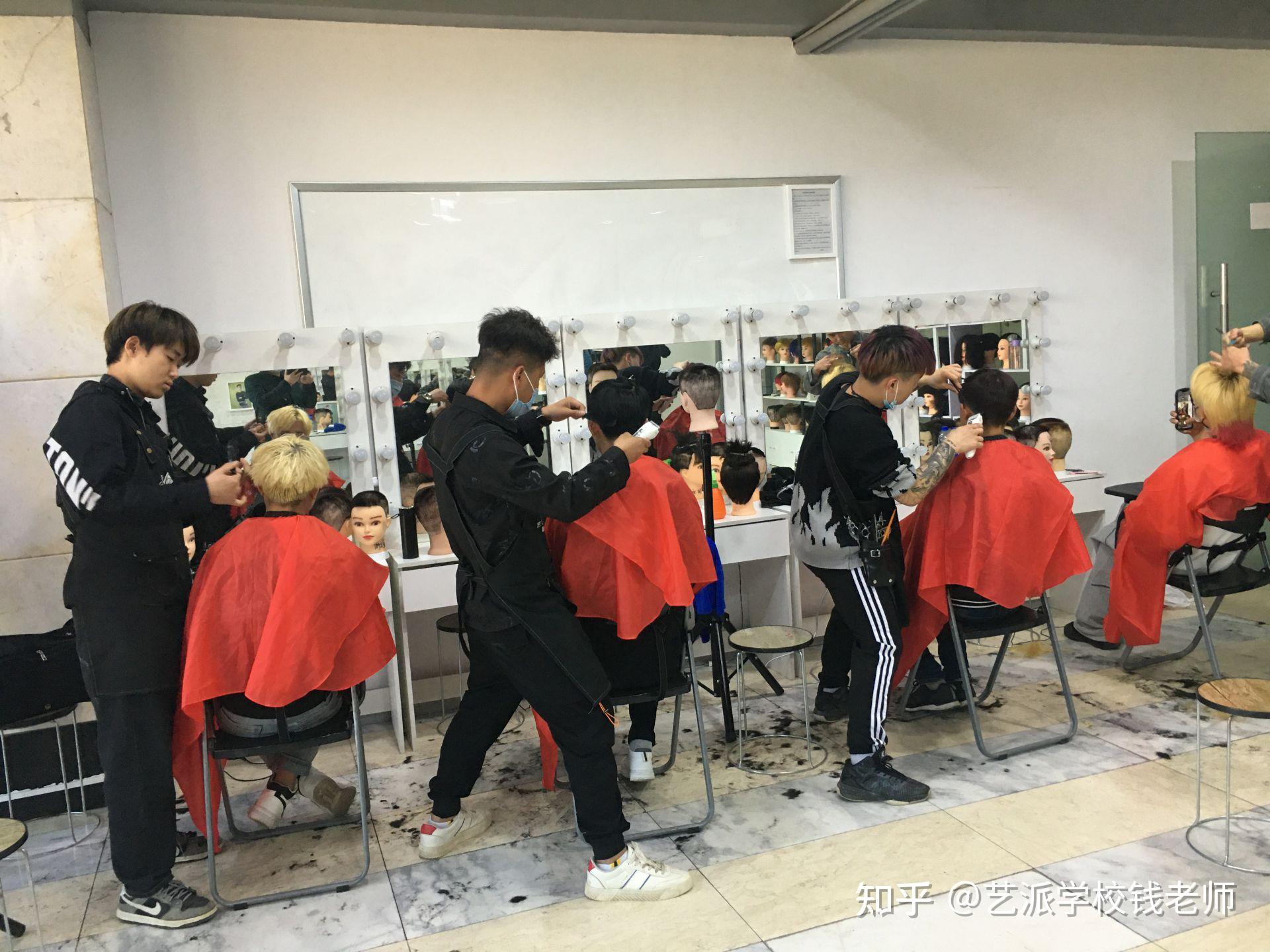 中国最好的理发学校全国最权威的美容美发学校德信体育- 德信体育官方网站- 德信体育APP下载 DEXIN SPORTS-托尼盖