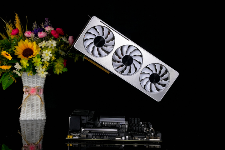 实用才是王道,技嘉rtx 3070 vision oc雪鹰显卡,性价比不错!