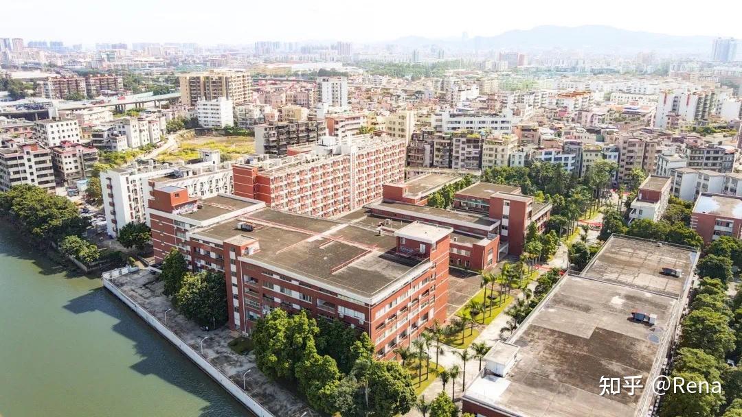 广州大学纺织服装学院毕业证书什么样子的呢