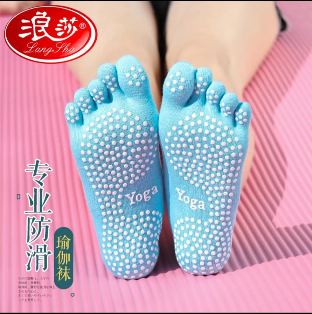 穿乳胶五指袜是什么感觉