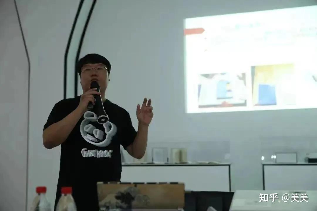 以符号激活的巴别塔丨徐冰:地书立体书 - 知乎