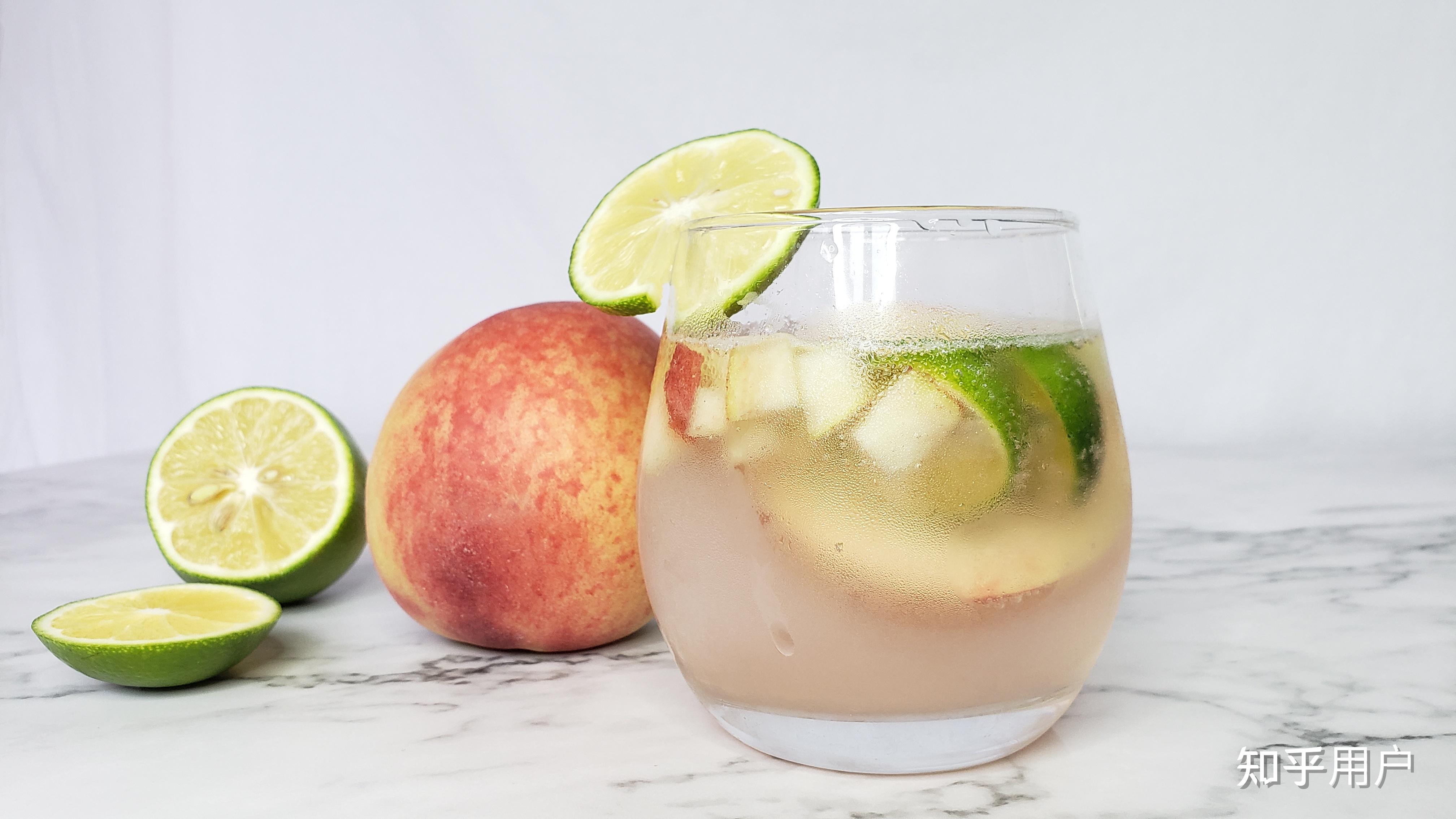 又到了吃桃子的季节,有哪些「步骤简单,桃味很浓」的饮品适合在家自制