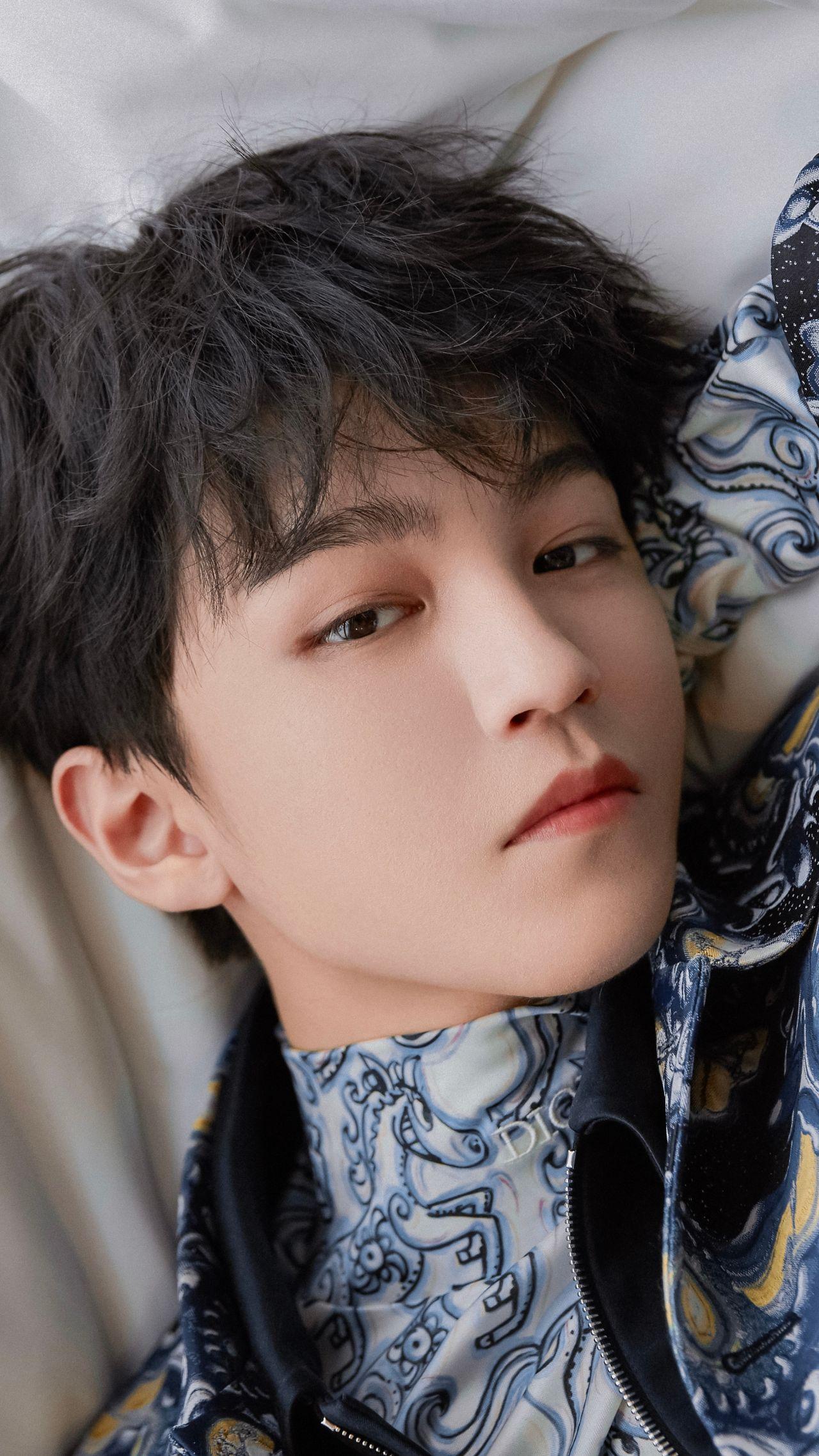 王俊凯有没有什么出圈神图? - 知乎