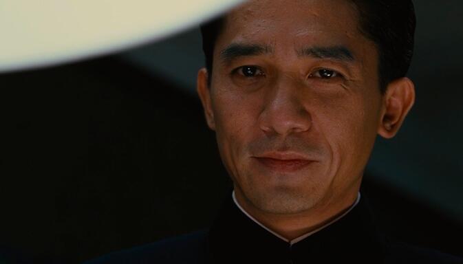 李安色戒里的易先生究竟有多少个情妇