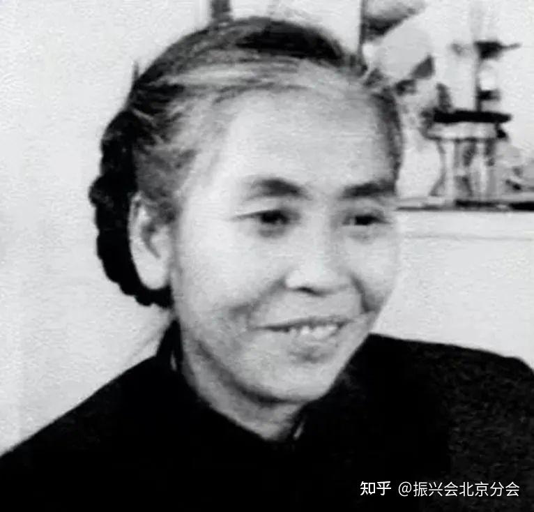 1963年,江青让李敏一家搬出中南海,毛主席得知爱女搬离后悲痛地 - 知乎