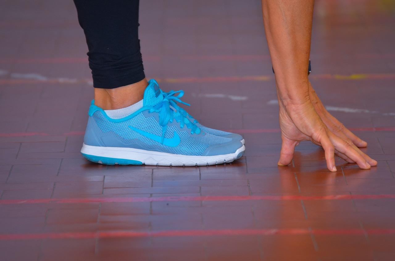 2. 轻跑鞋品牌推荐