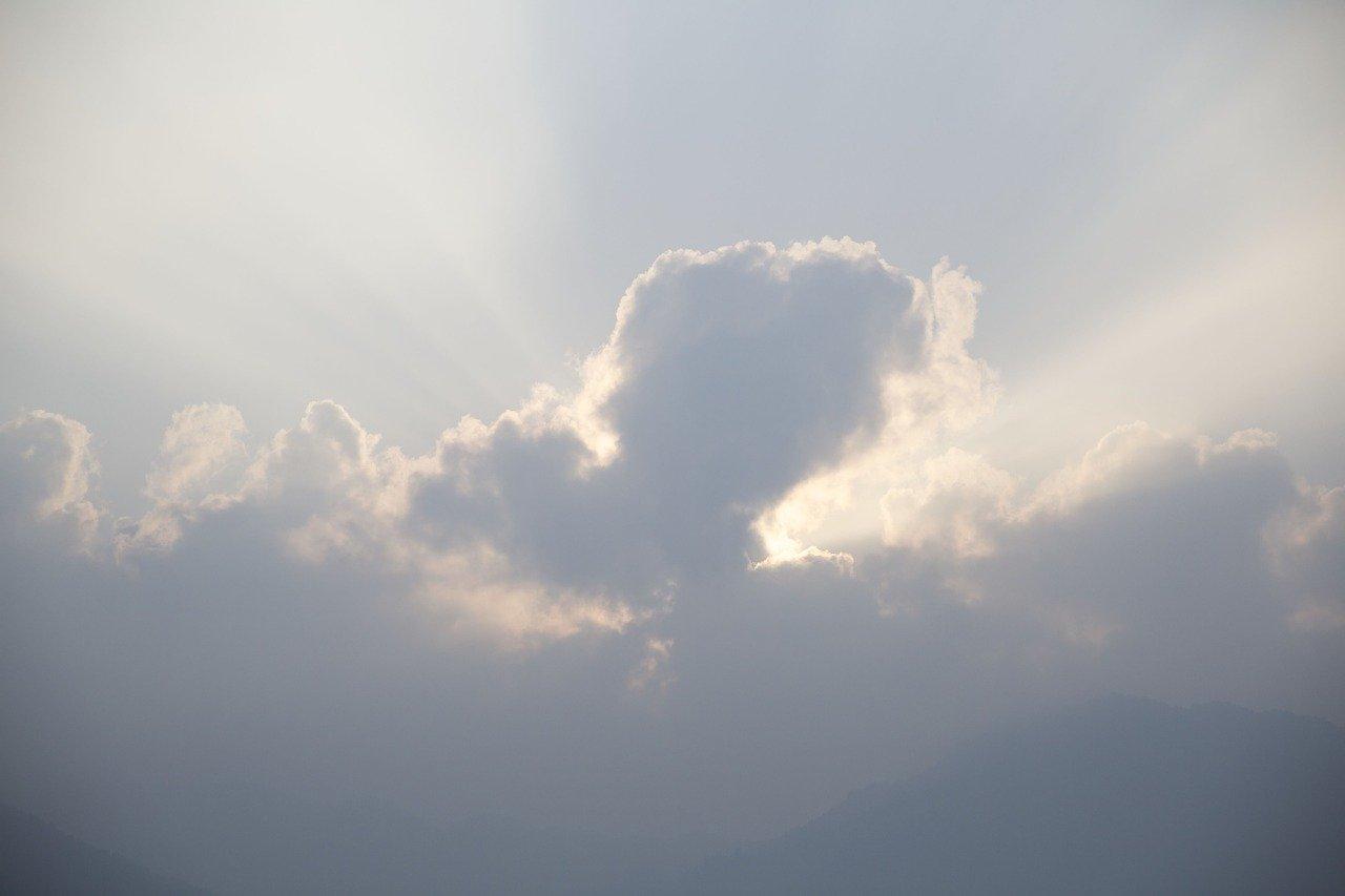 4. 温差加大云层高