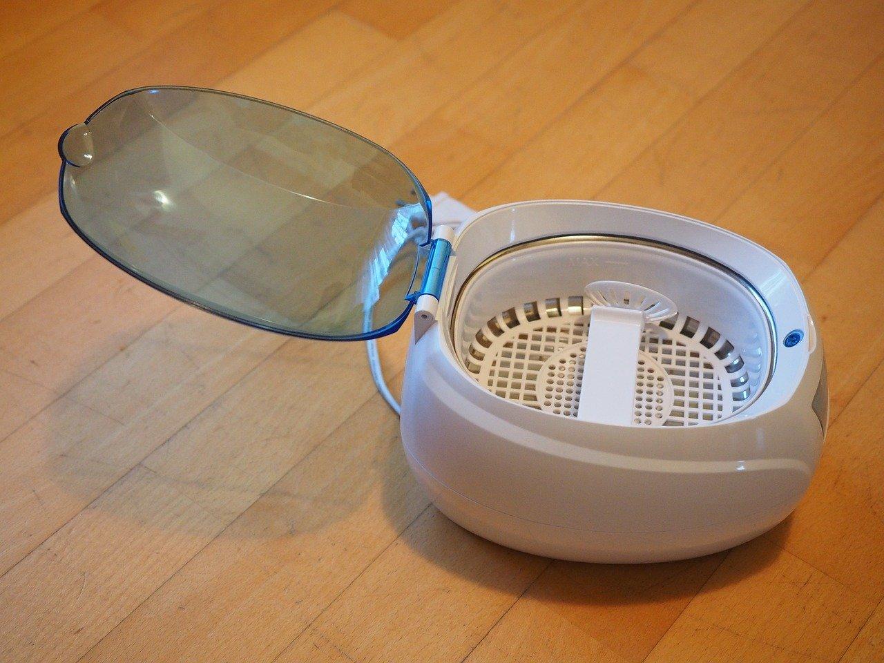 吸顶机如何清洗