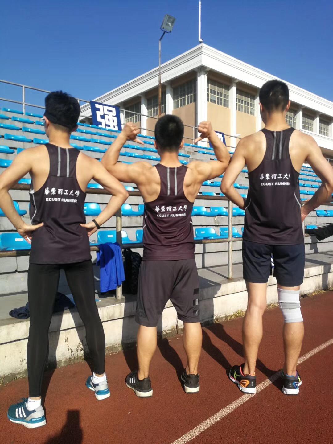 关于图中长跑选手的腿型