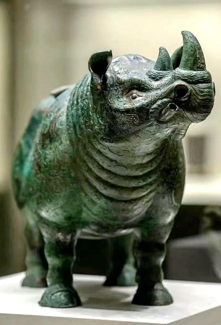犀牛与人：国家博物馆“西汉错金银云纹铜犀尊”的故事- 知乎