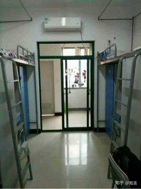 郑州经贸学院宿舍学校住宿条件怎么样啊