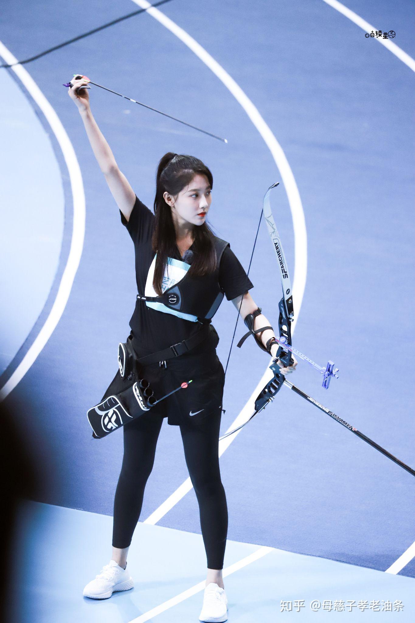 如何评价李艺彤在超新星全运会中的表现