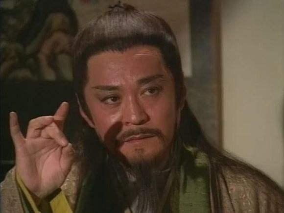 2001 版《笑傲江湖》中的岳不群的结局是什么?