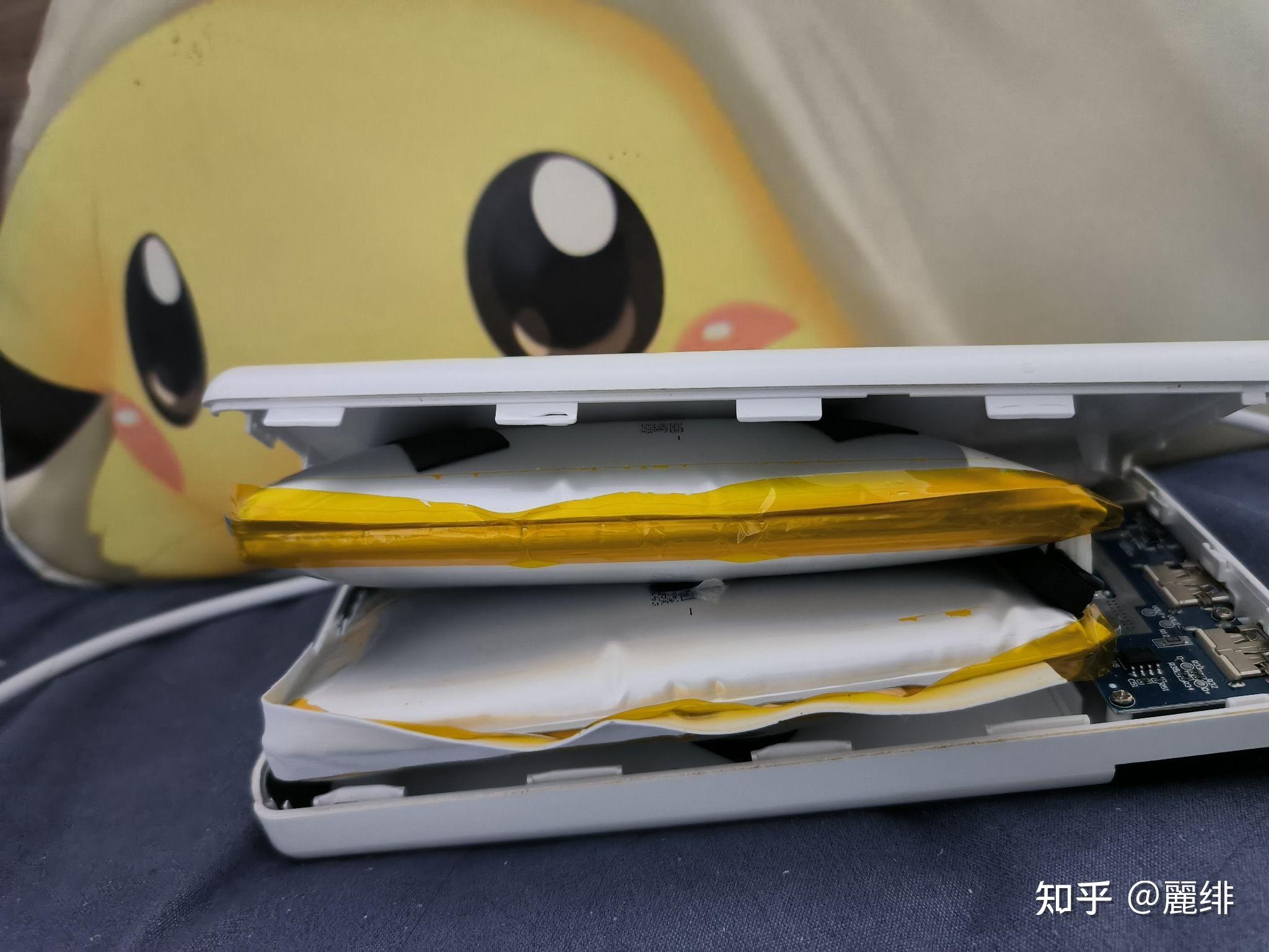 罗马仕充电宝鼓包是什么原因导致的