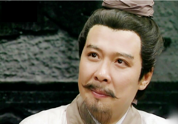 94 版和新版《三国演义》中,刘备扮演者孙彦军与于和伟相比,谁更符合