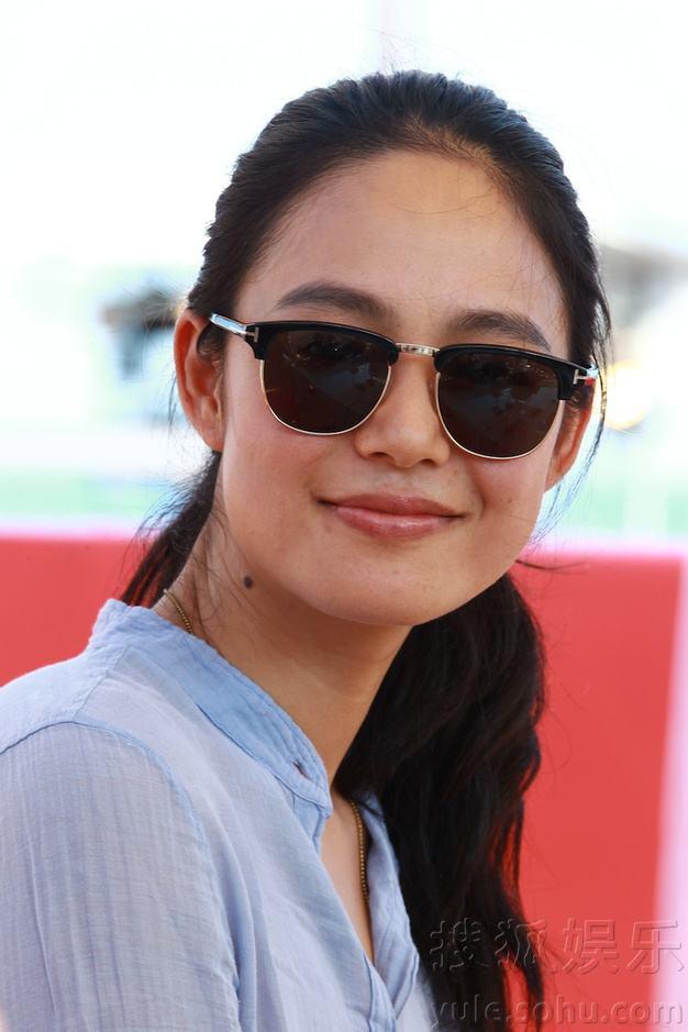 如何赏析周韵的长相和气质