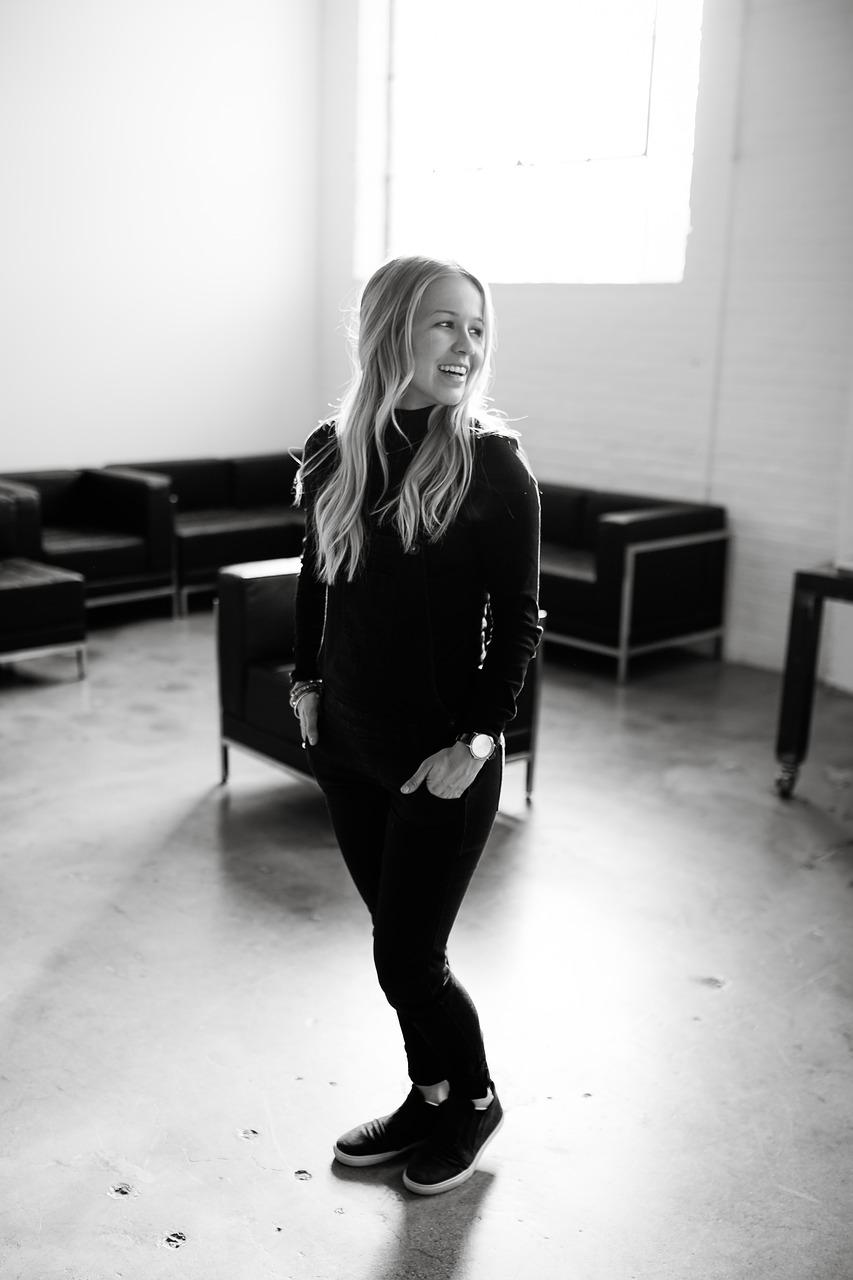 室内尽高多少不会压抑